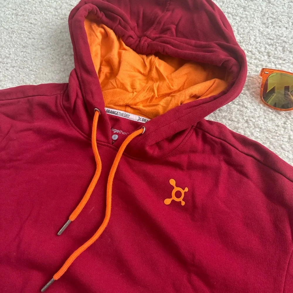 Orangetheory Burgundy Hoodie Blanket Bags Sunglasses - Picture 3 of 8